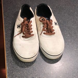 DC super suede skate shoes.